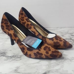 Animal print pumps